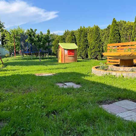 סמדרבו Guesthouse & Restaurant Tekovina מראה חיצוני תמונה