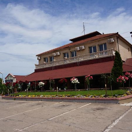 סמדרבו Guesthouse & Restaurant Tekovina מראה חיצוני תמונה