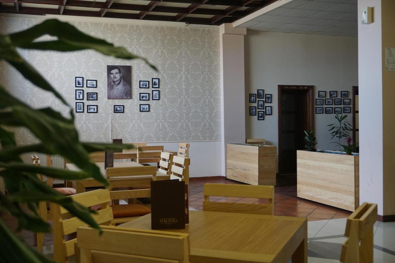 סמדרבו Guesthouse & Restaurant Tekovina מראה חיצוני תמונה