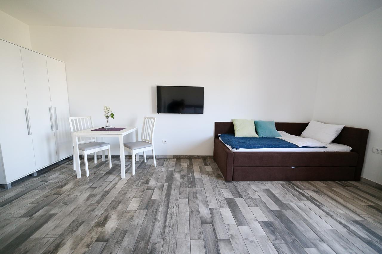 סמדרבו Guesthouse & Restaurant Tekovina מראה חיצוני תמונה